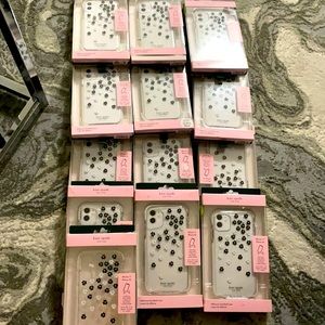 Kate Spade Defensive Hardshell Case for iPhone 11 / iPhone XR Scattered Flowers